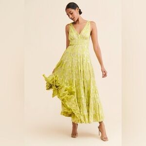 LET ME BE Floral Jacquard Tiered Maxi Dress XS